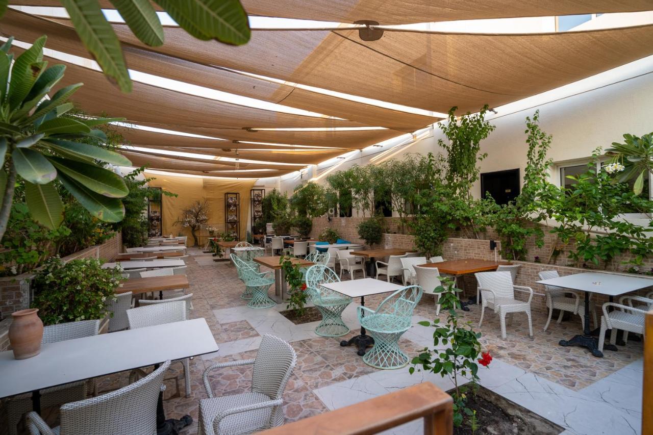 فندق Royal Prestige 2*